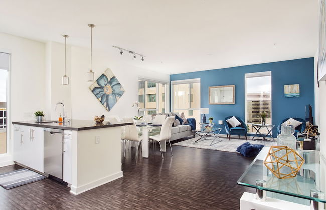 Luxurious 2BD & Den Hollywood Apartment - Foto 37