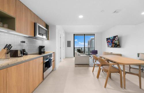 On 46th Floor! Amazing Views and Free Parking - Foto 17