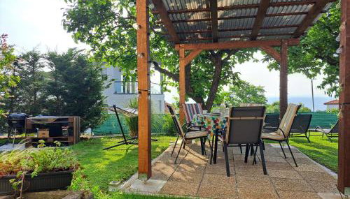 Apartment Peruč with big terrace and beautiful garden - Foto 4, Garden, Garden view