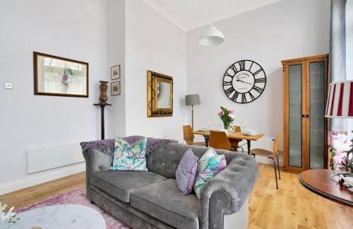 Alloa City Centre - Foto 31