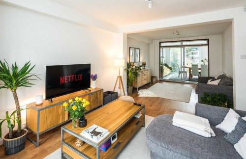 Contemporary 5 Bedroom with Garden North Finchley - Foto 24