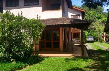 Casa em condomínio a 5 min da Praia Barra do Sahy - Foto 1