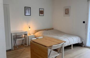 Charmant appartement - Parking privé - Foto 3