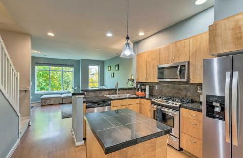 Walk to Local Shops and Eats! Quaint Issaquah Home - Foto 11