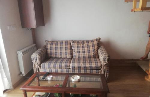 Pequeño adosado de montaña con terraza - Foto 3