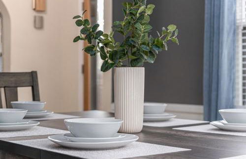 Peaceful Hillside Retreat Firepit & Spacious Yard - Photo 27