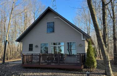 Woodlawn Lakeside Retreat - 2 BR Waterfront Cabin - Foto 4