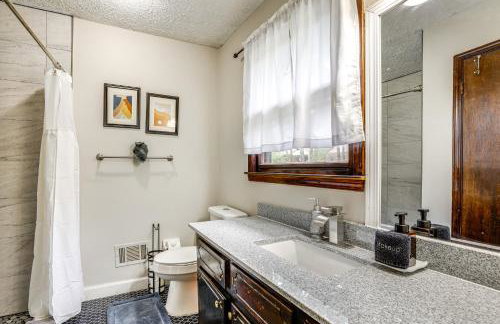 Group Getaway Spacious Home in Stone Mountain! - Foto 16