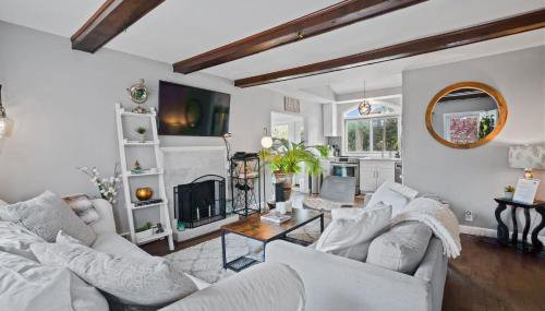 Sea Cliff Charm: 5 Mins to Beach, Firepit - Foto 2