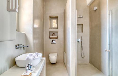 Lil Paros Luxury suites - Photo 68