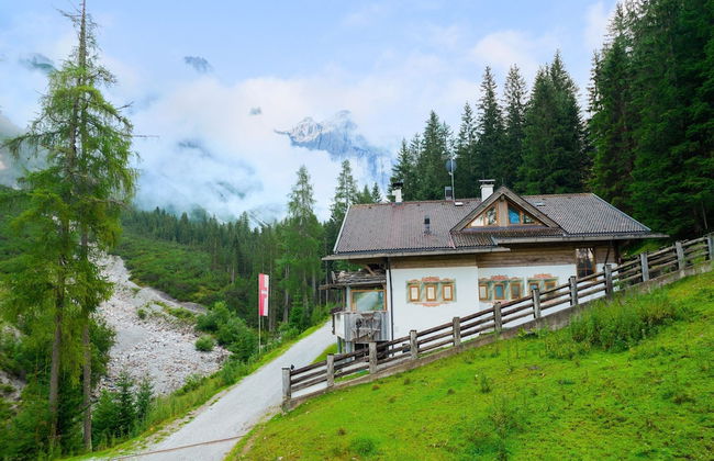 Quaint Alpine hut in the Stubaital With Sauna - Foto 31