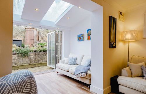 Stylish Retreat with Private Garden in Tetbury - Foto 78