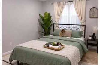 Cozy Rooftop Home, Near Downtown Newark, EWR & NYC - Photo 10