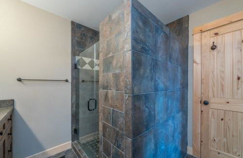 Blue Ridge Bliss Gorgeous home with hot tub & stunning views - Foto 18