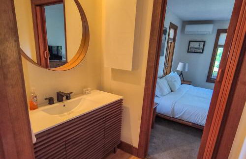 Saltbox 12F - Photo 49