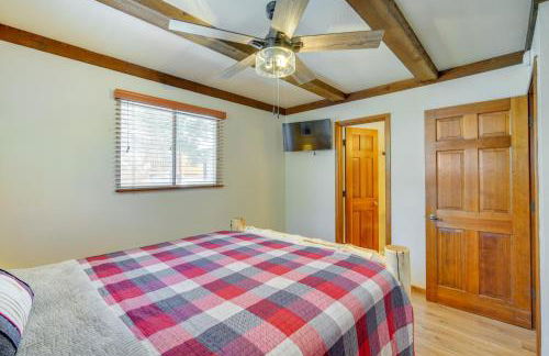 2 Mi to Snow Summit Skiing Big Bear Cabin with Deck - Foto 13