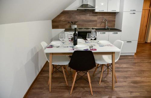 Tesla Coil Apartments - Photo 8