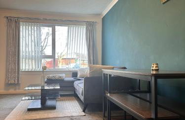 Warm & Stylish Stay Near Everything you need - Photo 8