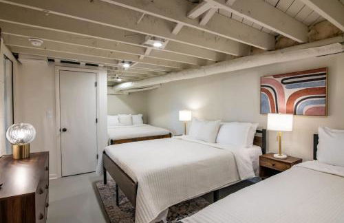 Luxurious Retreat with Stunning Views Sleeps 16) - Foto 19