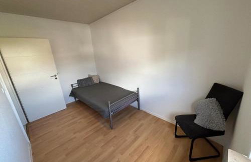 Cozy and Modern Apartment Your Home Away from Home - Foto 8