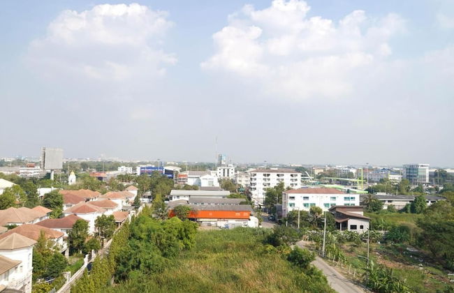 RoomQuest SPS Hotel and Residence - Photo 27