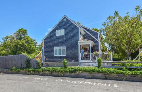 Full Renovation Amazing Spot with Views - Photo 4