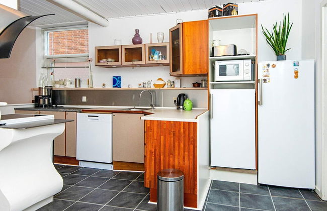 6 Person Holiday Home in Norre Snede - Foto 5