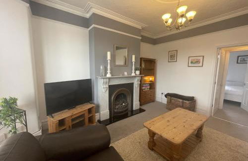 Restful Harbourside Apartment with Garden - Foto 17