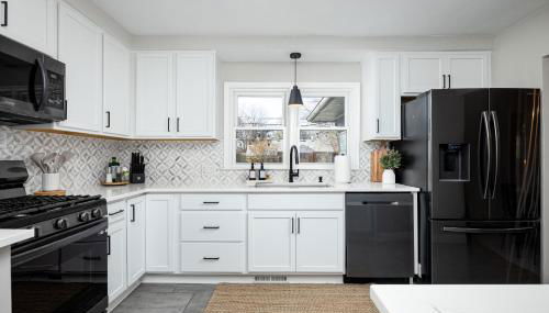 Main Street Retreat Hot Tub Sleeps 8 - Foto 2