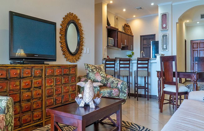 Ocean View Luxury Condo at Flamingo Towers - Photo 10