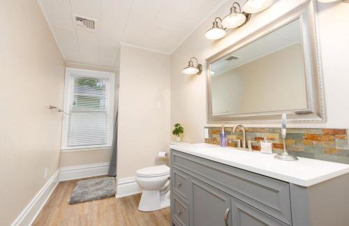 Stunning Apt w Rooftop & Game Room - Sleeps 10 - Foto 23