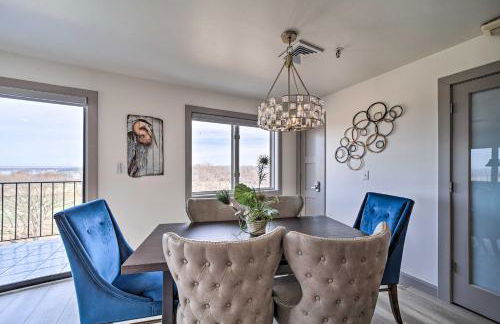 Balcony and Lake View Modern Condo in Monkey Island - Foto 8