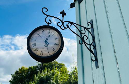 Harpers Huts - Zara - Foto 6