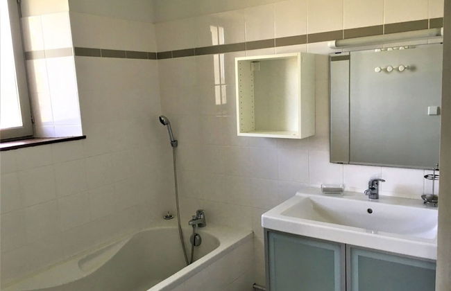 Villa in France With Private Pool & Garden - Foto 13