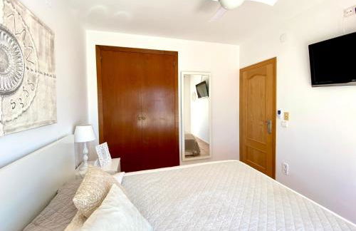 House in front of the beach with sea view - Foto 11