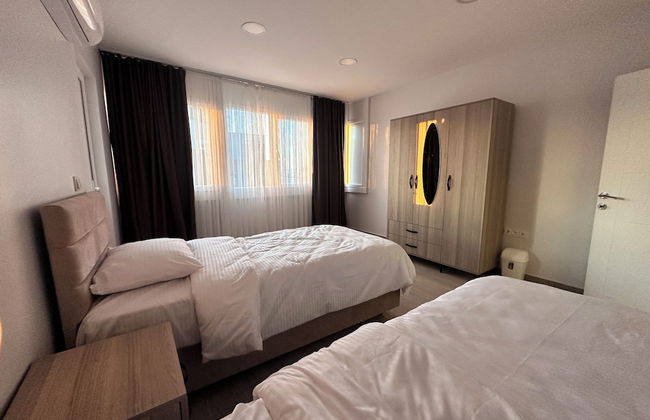 Lumiera Suites Hotel - Photo 4