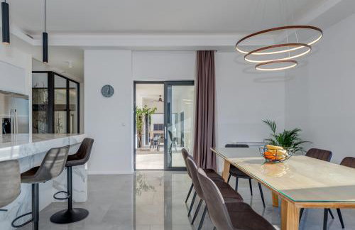 Sea Bliss Luxury Villa - Sevid - Photo 18