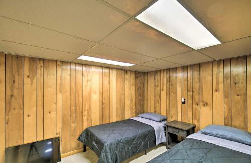 Bluefield Retreat with Pool Table Near Parks! - Foto 22