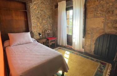 Casona histórica del S XVII en Novales - Foto 7