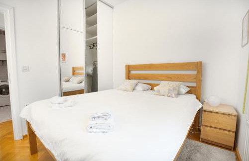 BlueDahlia Apartment - 4-min Walk to Main Station - Zagreb Donji grad - Photo 9