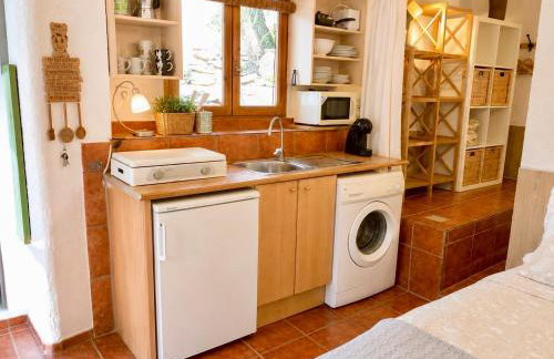 Cala Canyelles Villa & Private Studio with Garden - Foto 10