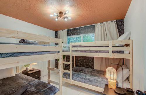 Spring Branch Getaway Feat 5BD Pool Hot tub - Foto 28