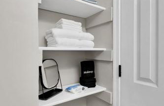 Luxury 4-BR with Free Parking in Heart of DC - Steps to Metro - Photo 20
