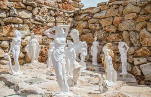 PONTINOS OLD HOUSE - Photo 21