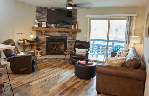 Summit View- Slopeside Luxury Timberline Mountain - Photo 1