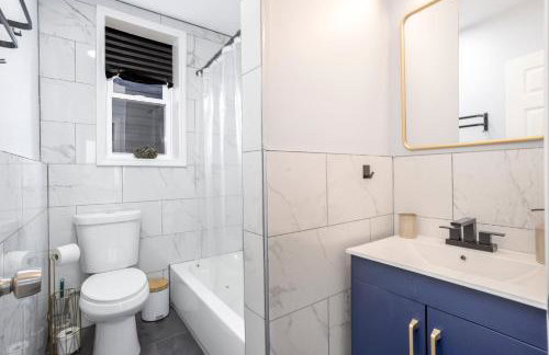 Three BR near Metlife with Laundry & Parking - Foto 5