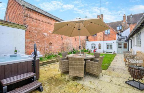 4 Bed in Alcester oc-s30997 - Photo 1