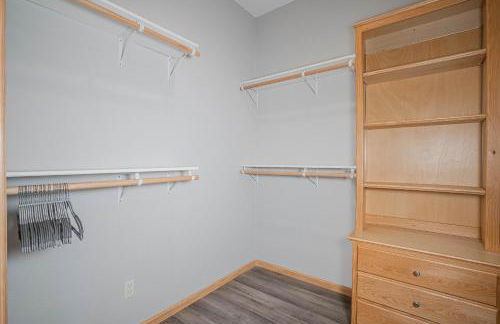 Amazing Vacation Home on the 56 MM, Dock, Water Toys, Fire Pit, 5 bedrooms/5 baths - Foto 35