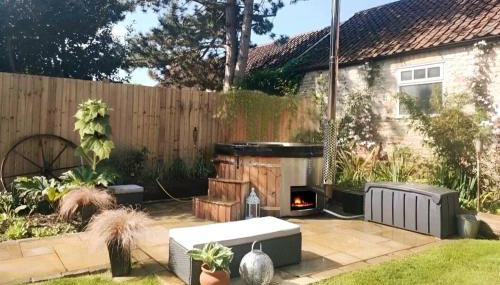 Rural cottage! Wood-fired hot tub Bliss awaits - Foto 4