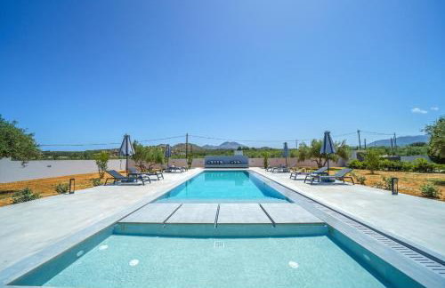 Nostra Terra Villa, 2-acre Secluded Nature Escape with Heated Pool, By ThinkVilla - Foto 16